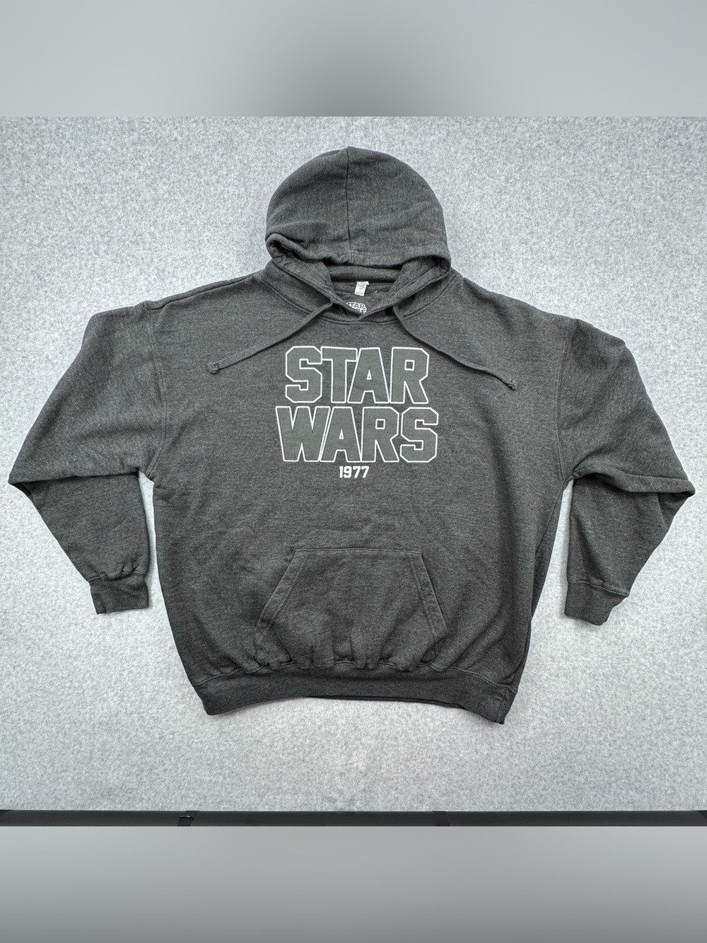 Star Wars 1977 Hoodie Charcoal Gray - Men’s